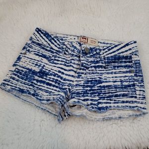 L.E.I Summer Low Rise Shorts